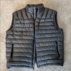 Patagonia down insulated vest men’s XL